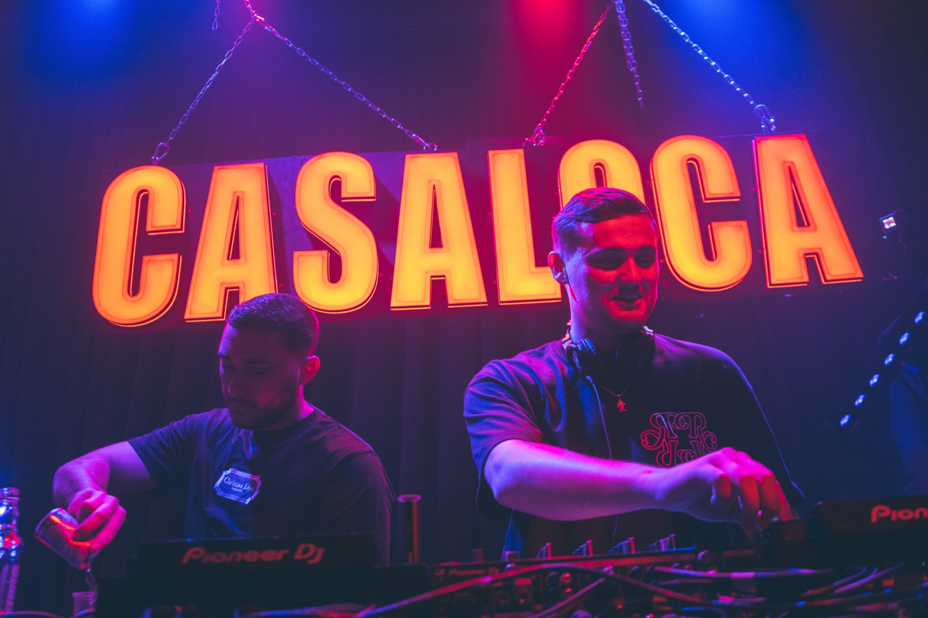 Casaloca crowd