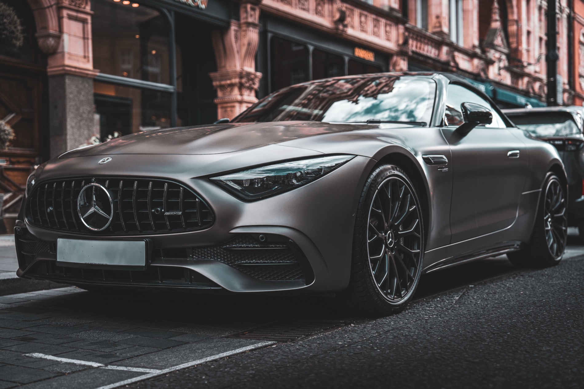 Mercedes 380 SL front three-quarter